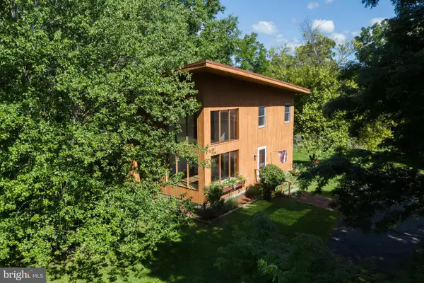 107 Timber Ridge Rd, STATE COLLEGE, PA 16801