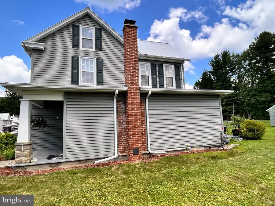114 N Pennsylvania Ave, Centre Hall, PA 16828 - #2
