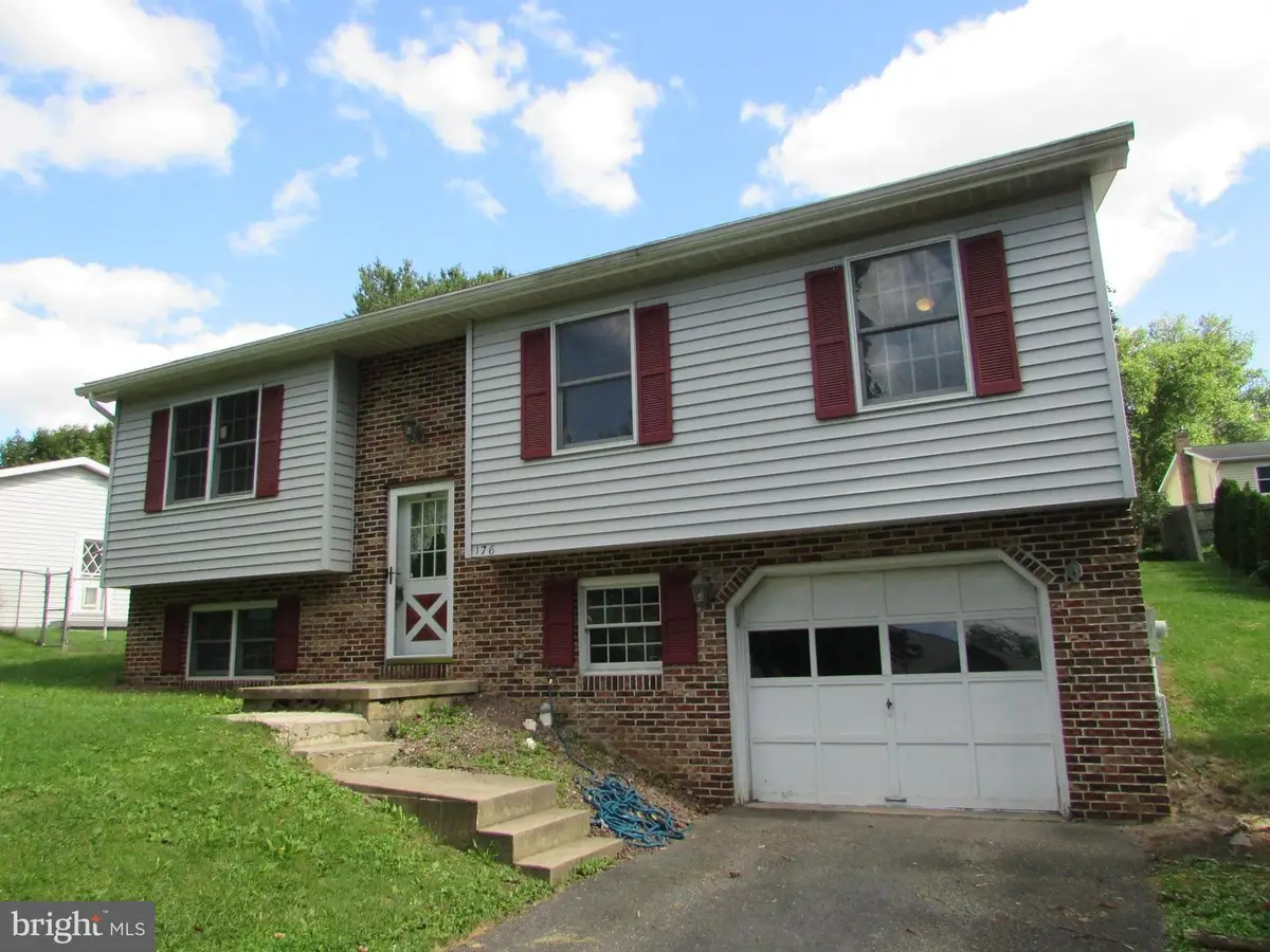176 Creekside Dr, State College, PA 16801 - #1