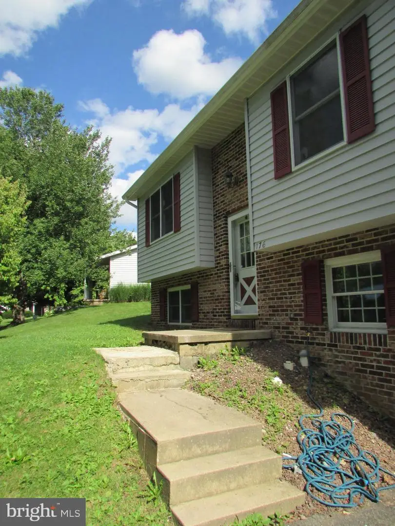 176 Creekside Dr, State College, PA 16801 - #3