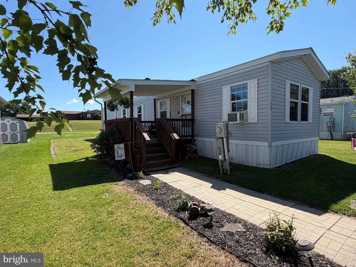 128 Country Ln, Bellefonte, PA 16823 - #1