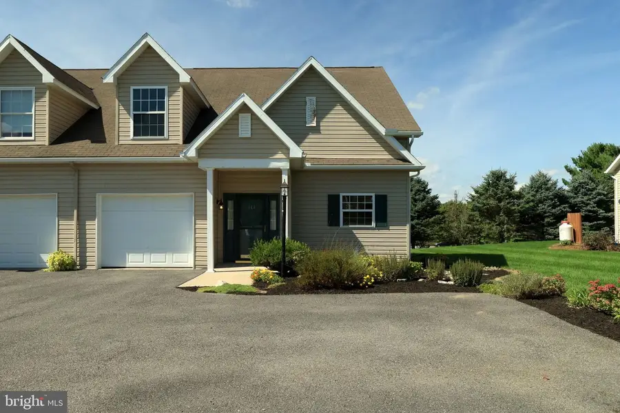 411 Stony Pointe Dr, Bellefonte, PA 16823 - #2