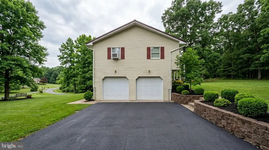 2299 E Mountain Rd, Julian, PA 16844 - #1