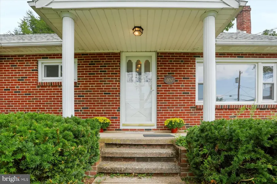 107 Serge St, Bellefonte, PA 16823 - #2