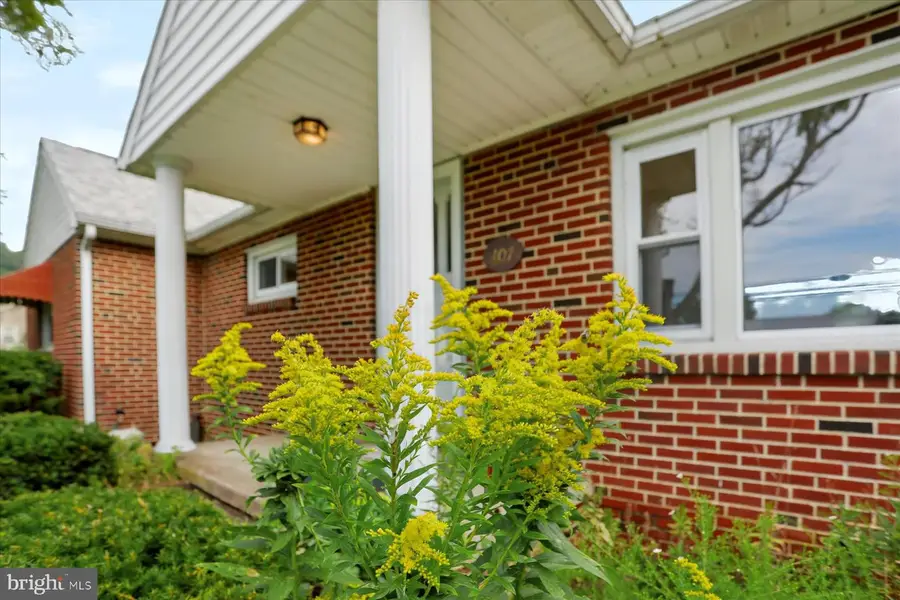107 Serge St, Bellefonte, PA 16823 - #3