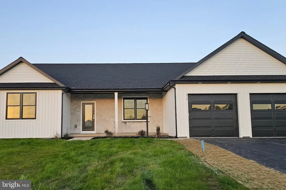 214 Heirloom Dr, Centre Hall, PA 16828 - #1