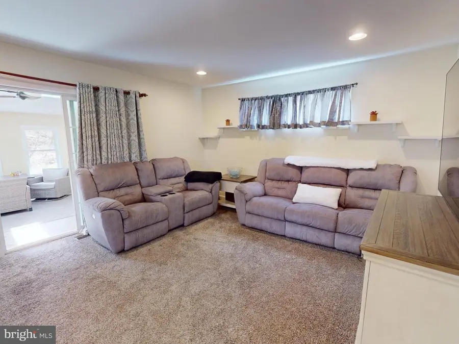 265 Jay Ln, State College, PA 16801 - #3