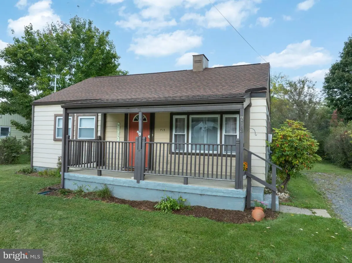 713 Boal Ave, Boalsburg, PA 16827 - #1