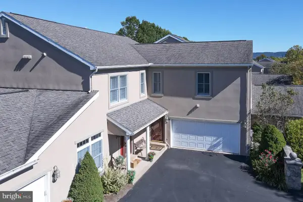 102 Asbury Ln, STATE COLLEGE, PA 16801