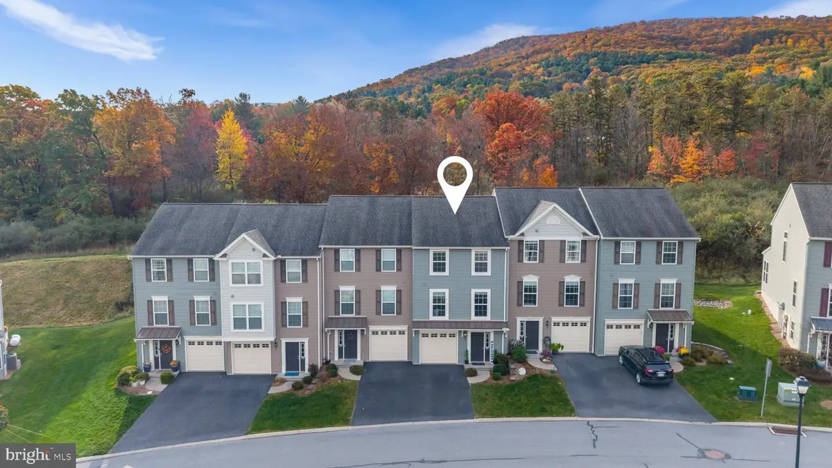 245 Kestrel Ln, Boalsburg, PA 16827 - #1
