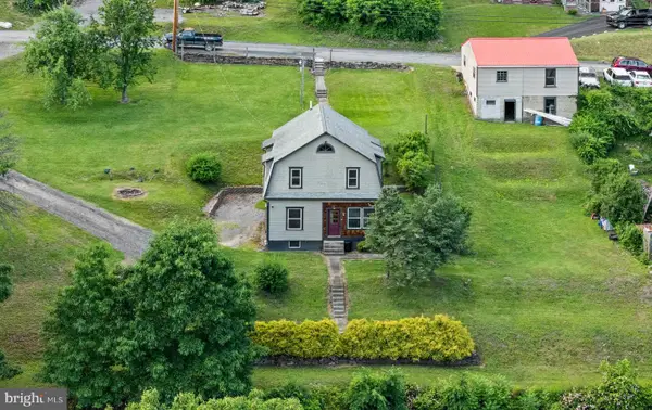 1910 Delaware Ave, RENOVO, PA 17764