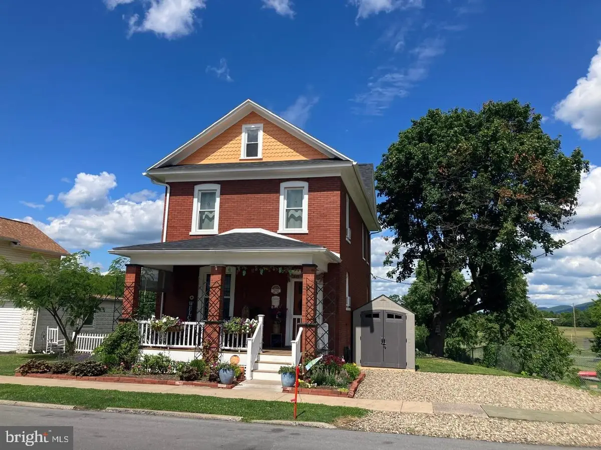 304 S Jones St, Lock Haven, PA 17745 - #1