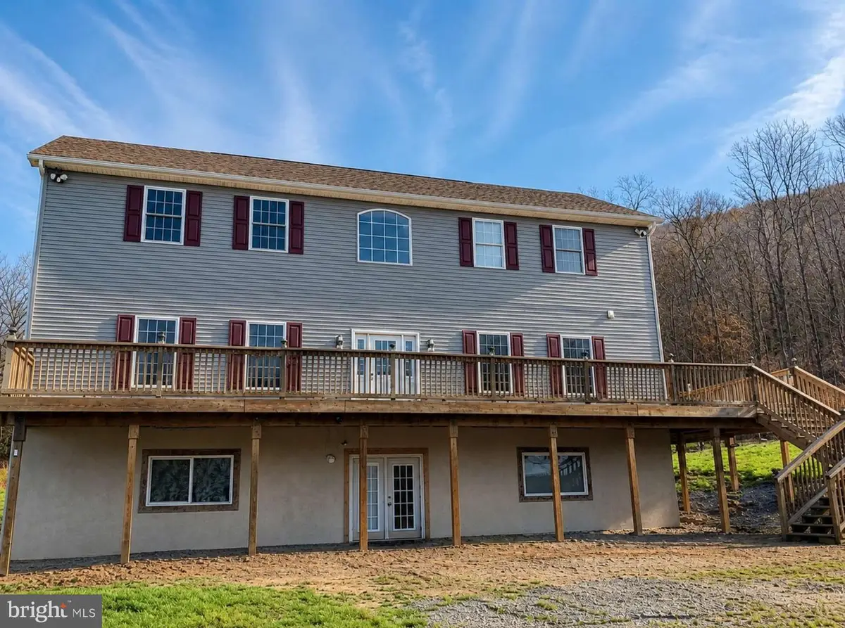 74 Shinndig Ln, Mill Hall, PA 17751 - #1