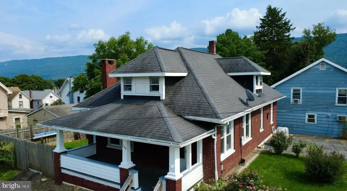 104 Linden St, Lock Haven, PA 17745 - #1