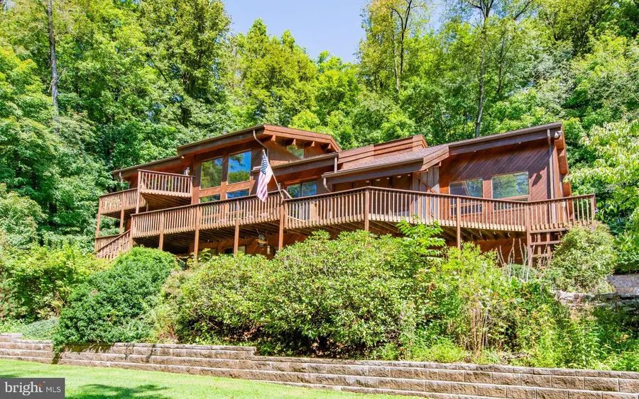 97 Grouse Ln, Mill Hall, PA 17751 - #2
