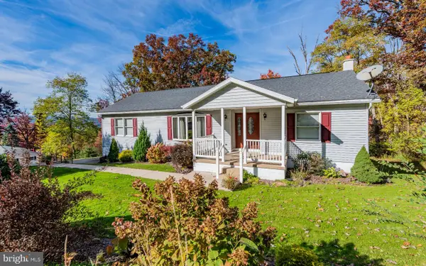 33 Quiggle Ave, LOCK HAVEN, PA 17745