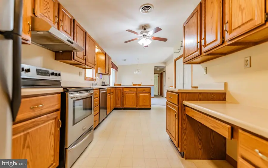 33 Quiggle Ave, Lock Haven, PA 17745 - #3