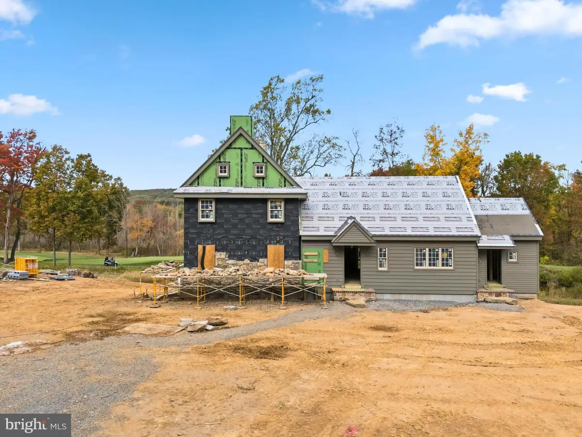 87 Brownstone Ln, Elverson, PA 19520 - Image #1