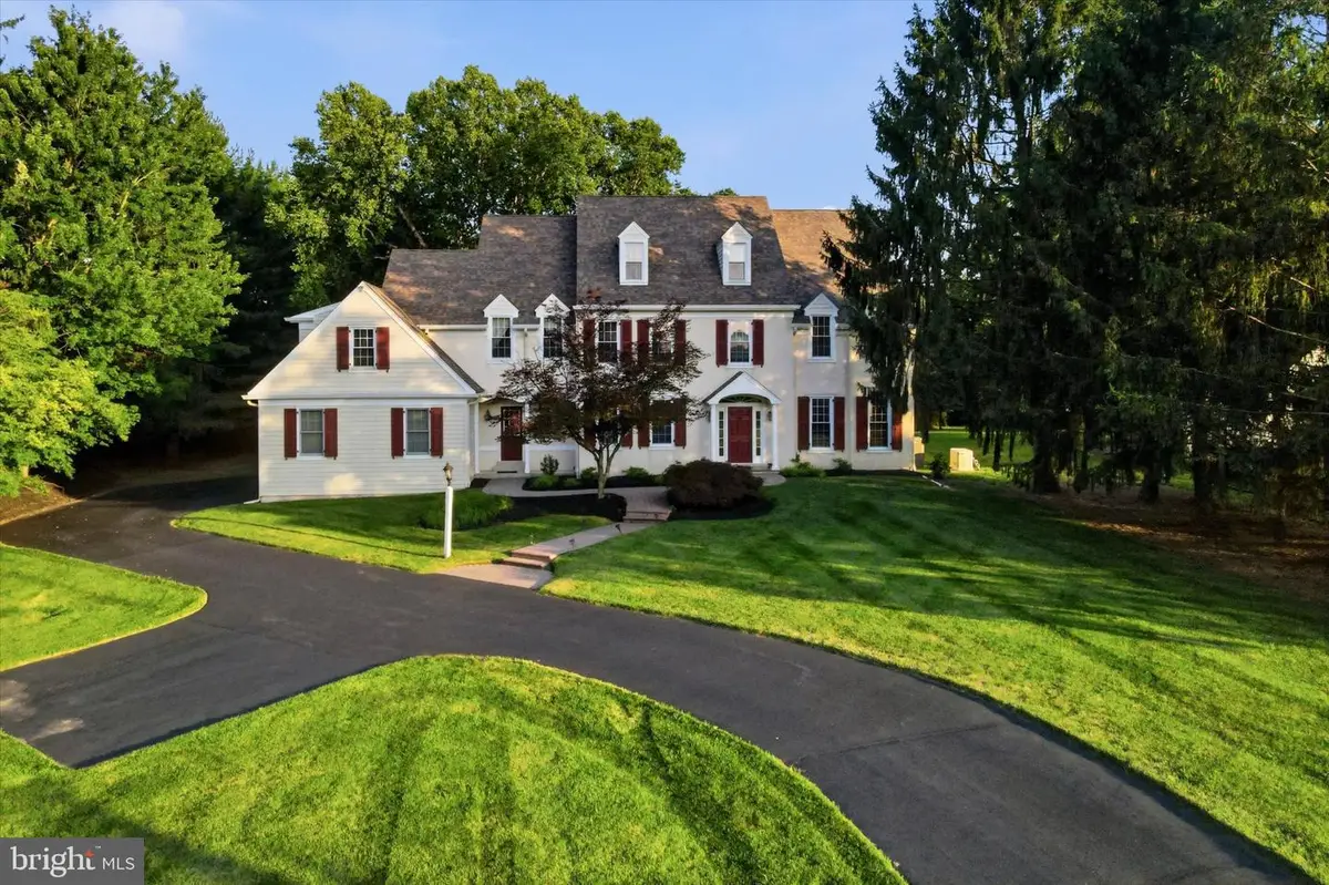 15 Eastgate Dr, Phoenixville, PA 19460 - #1