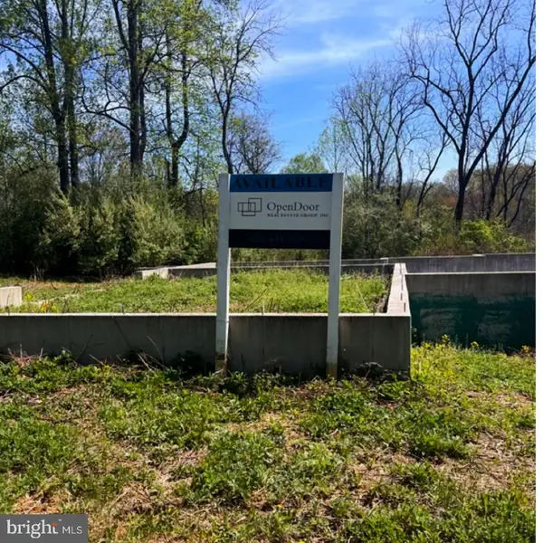 995 Desantis Dr, COATESVILLE, PA 19320