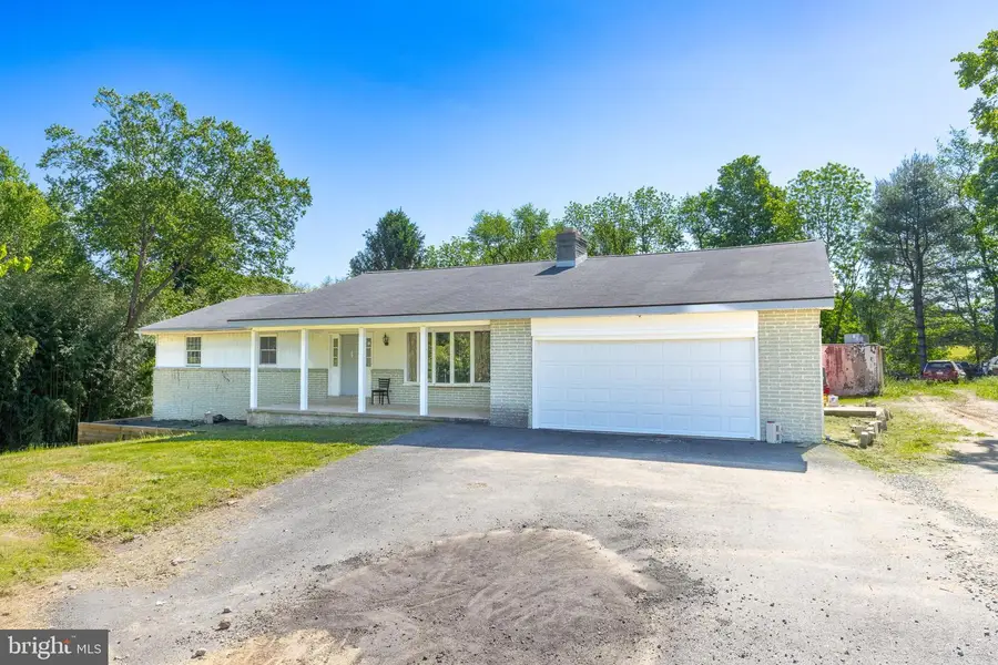 482 W Christine Rd, Nottingham, PA 19362 - Image #2