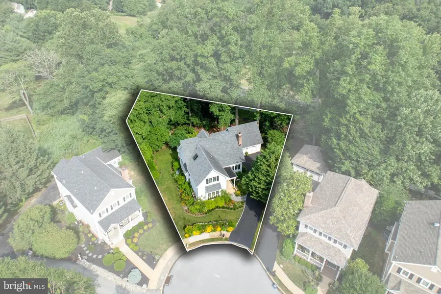 637 Huntington Dr, Downingtown, PA 19335 - Image #3