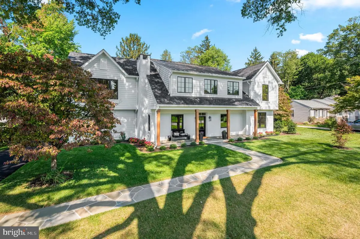 427 School Ln, Wayne, PA 19087 - Image #1