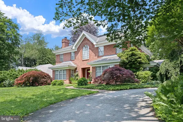 2 Farron Dr, CHADDS FORD, PA 19317