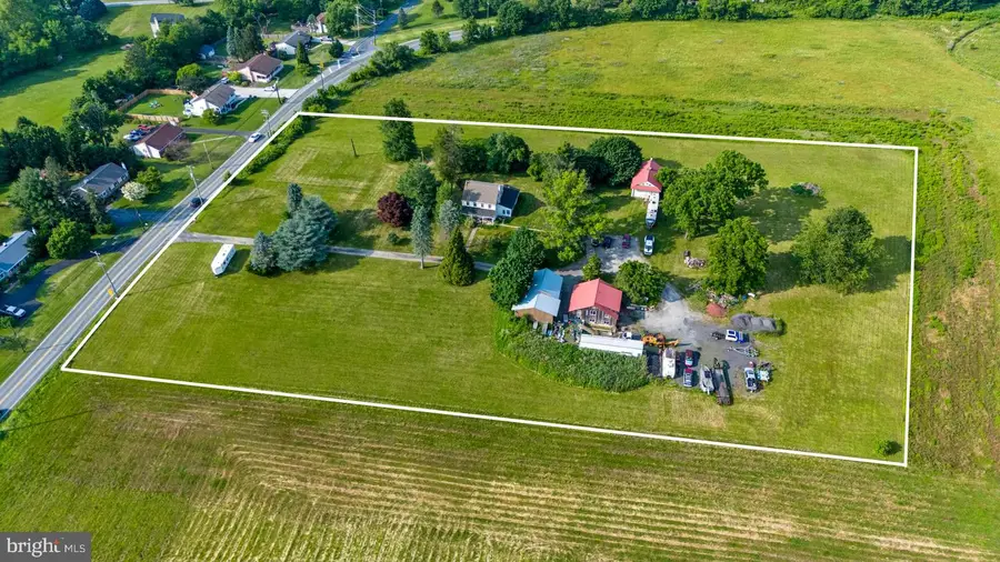 1112 W Bridge St, Spring City, PA 19475 - Image #2