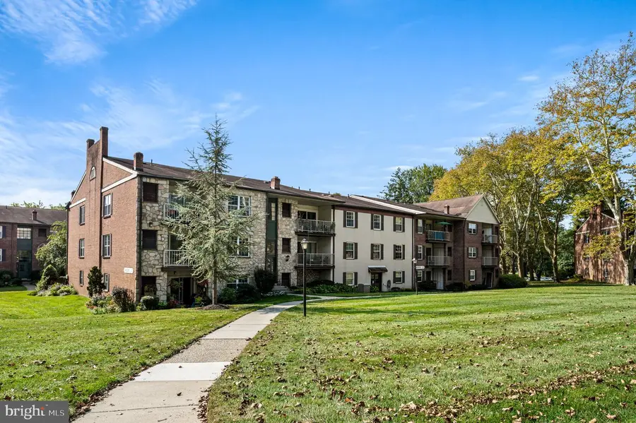 356 Drummers Ln #356, Wayne, PA 19087 - Image #2