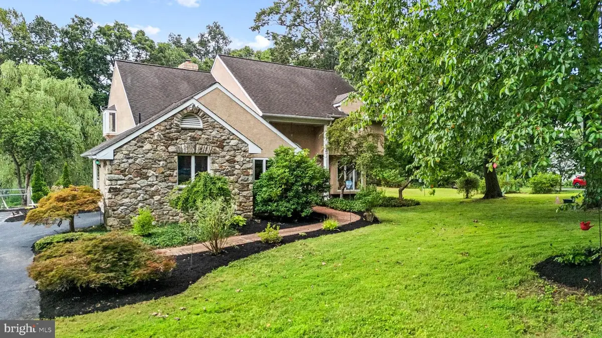 12 Wagner Ln, Coatesville, PA 19320 - Image #1