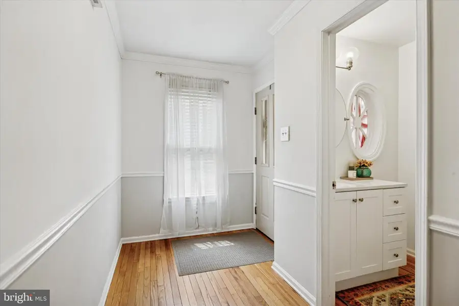 32 Main St, Chesterbrook, PA 19087 - Image #3