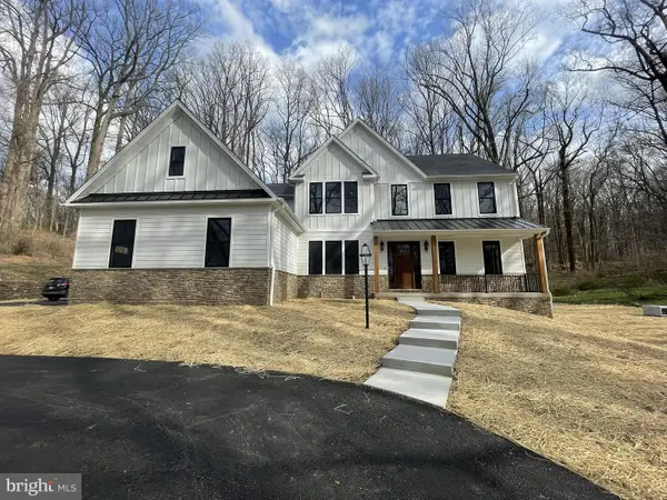 3896 Coventryville, POTTSTOWN, PA 19465