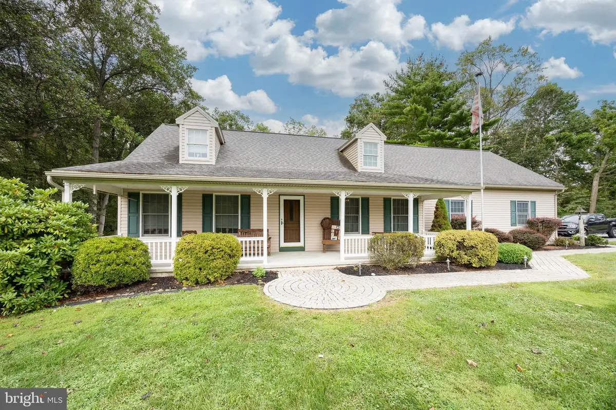 1360 N Manor Rd, Honey Brook, PA 19344 - Image #1