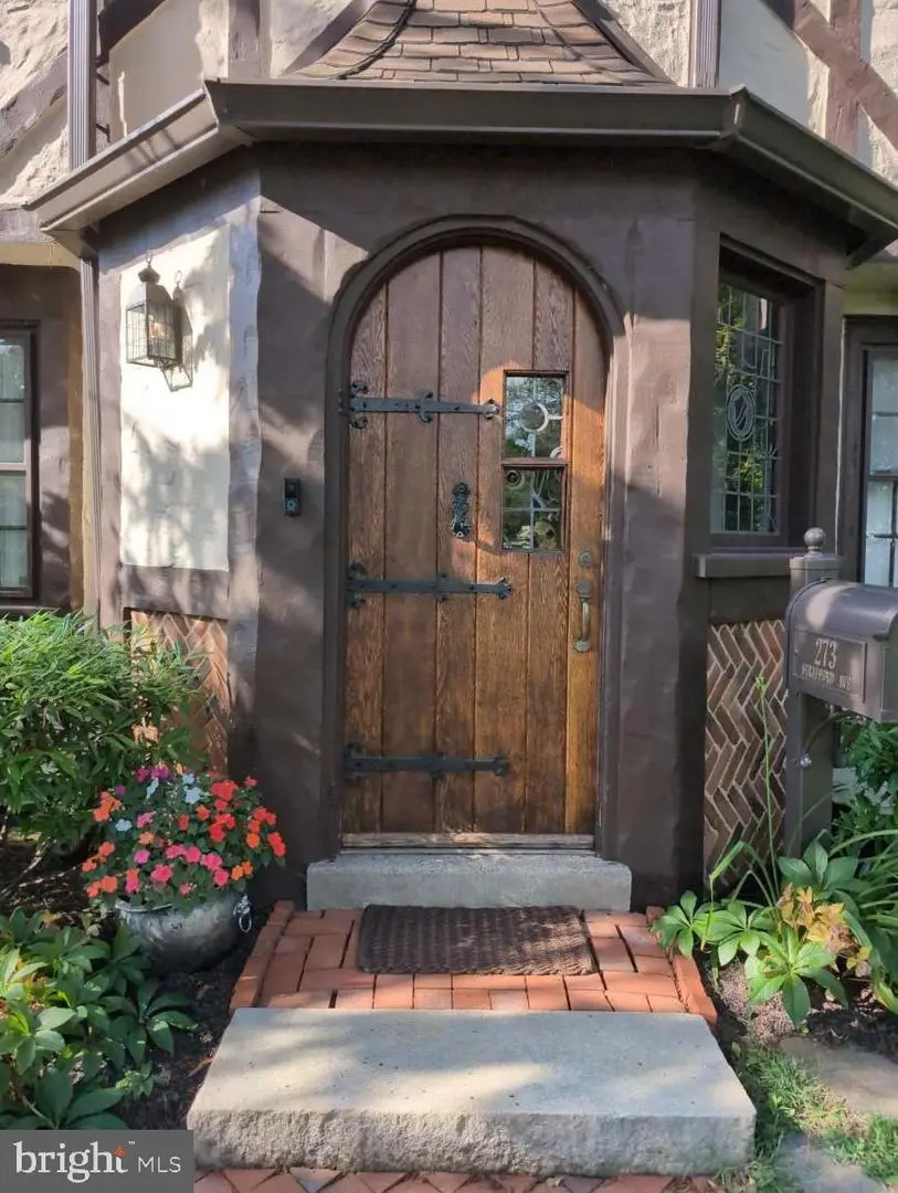 273 Strafford Ave, Wayne, PA 19087 - Image #2