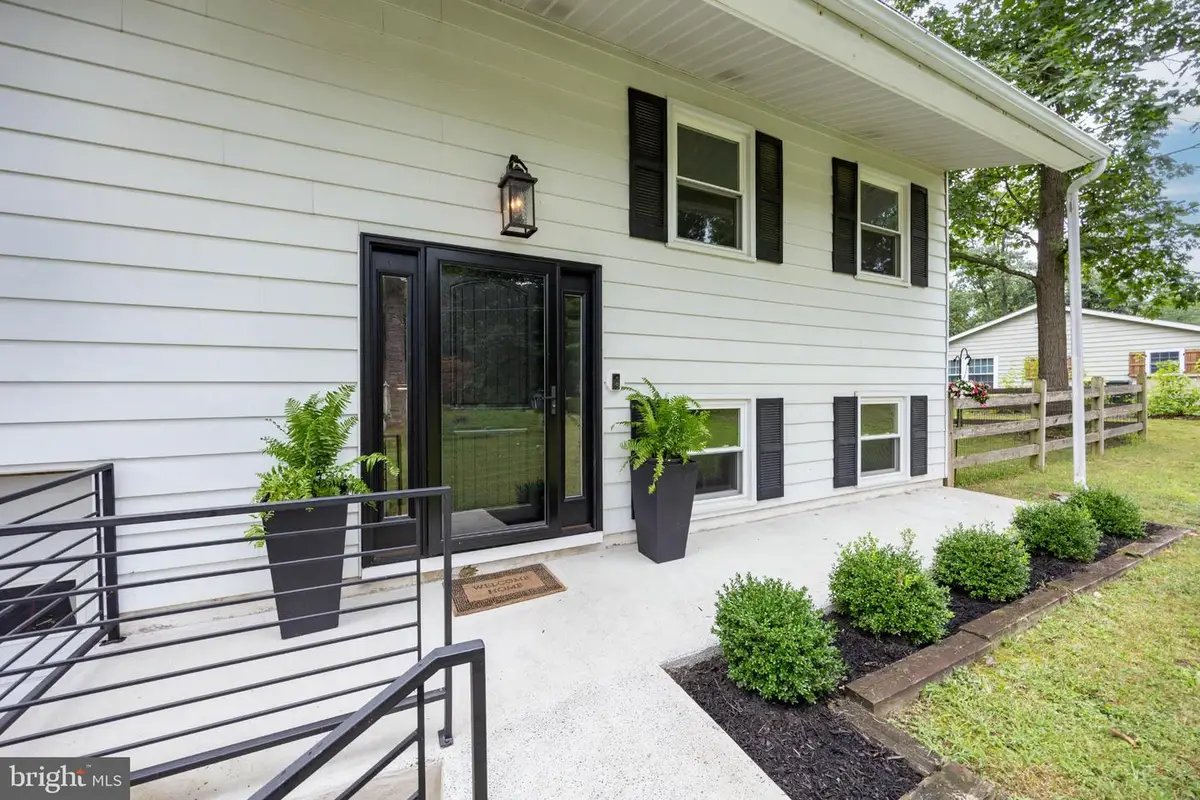 1522 Doyle Dr, Downingtown, PA 19335 - Image #1