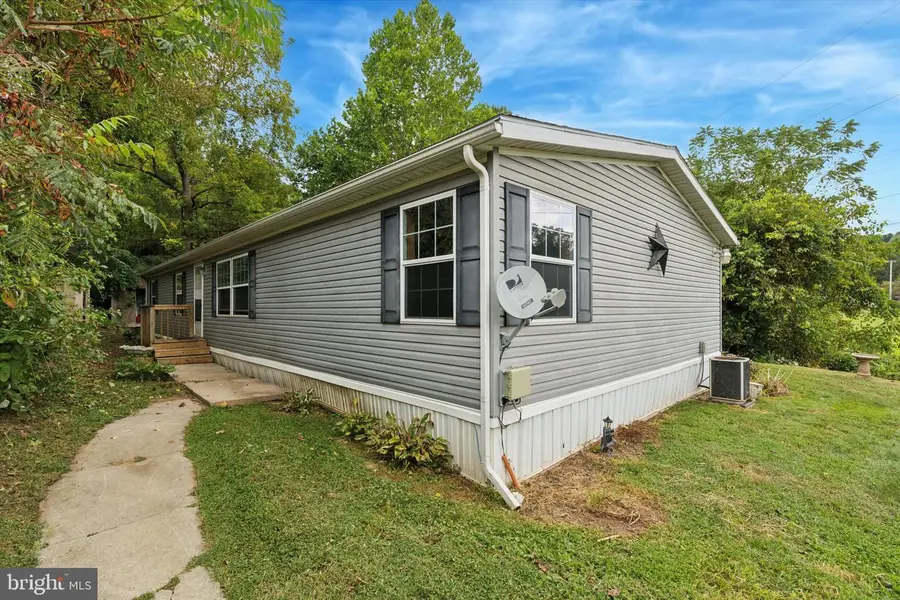 950 Sugars Bridge Rd, West Chester, PA 19380 - Image #2