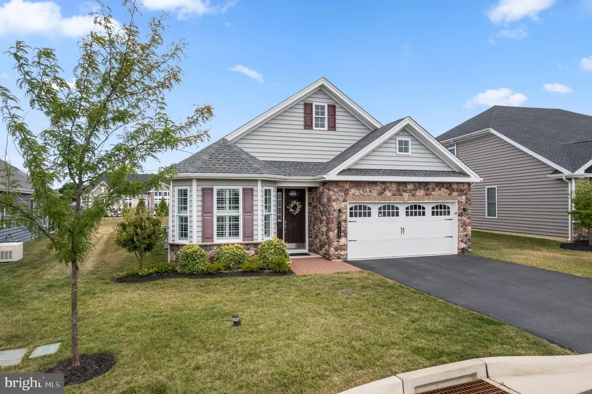 213 Resolution Dr, Downingtown, PA 19335 - Image #1