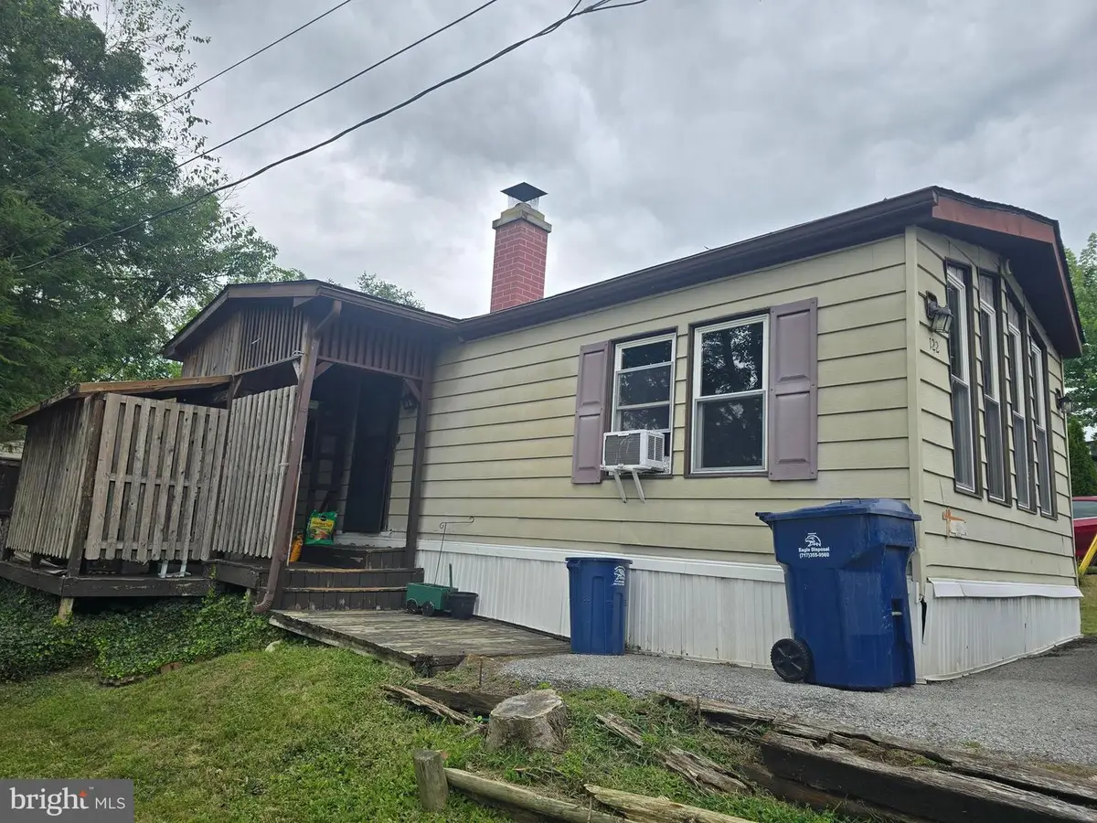 122 Penn Dr, Coatesville, PA 19320 - Image #1