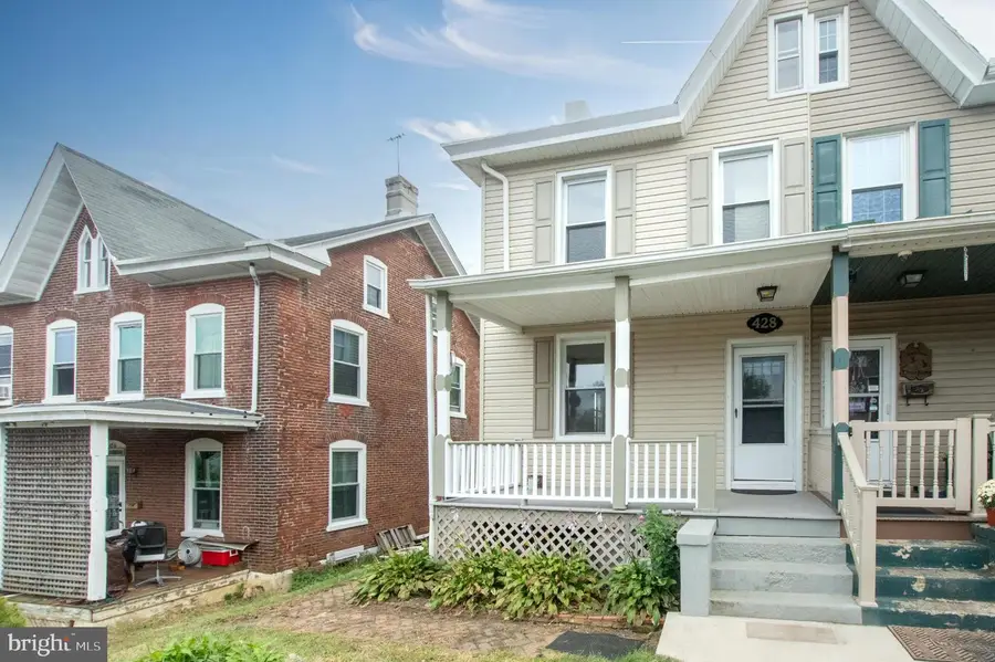 428 W 2nd Ave, Parkesburg, PA 19365 - Image #3