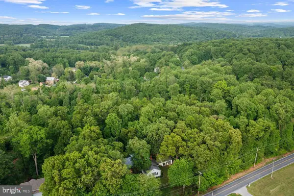 1410 Little Conestoga Rd, GLENMOORE, PA 19343