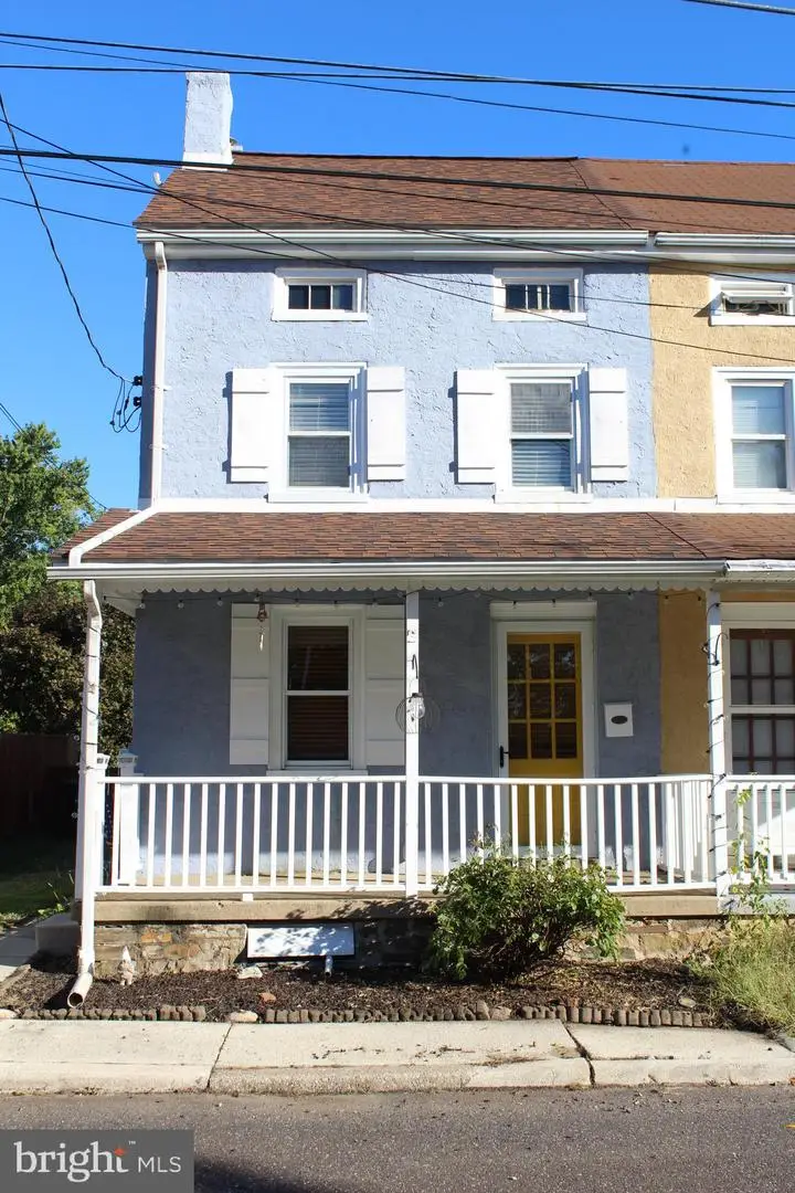 47 E Grant St, Phoenixville, PA 19460 - Image #1