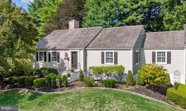 1107 Queens Way, WEST CHESTER, PA 19382