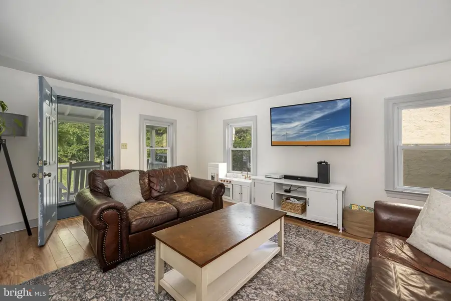 650 Fairview Rd, Glenmoore, PA 19343 - Image #2