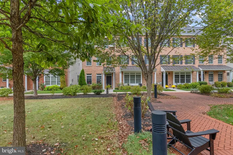 621 W Magnolia Ct, Kennett Square, PA 19348 - Image #3