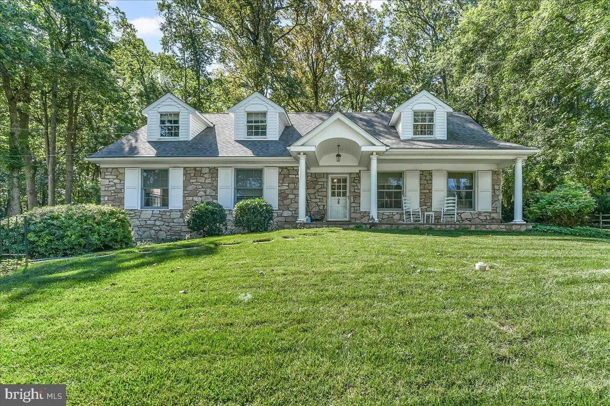 634 Knox Rd, Wayne, PA 19087 - #1