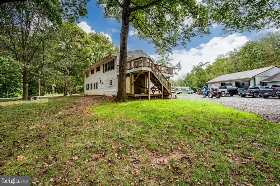 100 Warwick Rd, Elverson, PA 19520 - Image #3