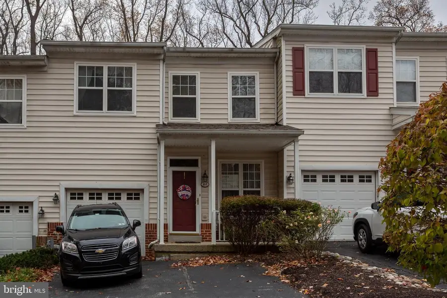 105 Yorktown Ct, Malvern, PA 19355 - Image #3