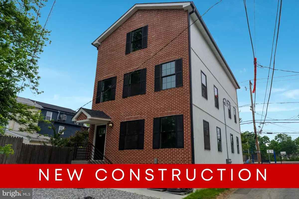 110 S Matlack St, West Chester, PA 19382 - Image #1