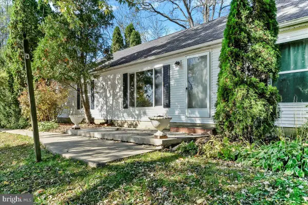 448 N Mill Rd, KENNETT SQUARE, PA 19348